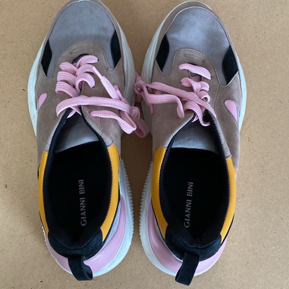 Gianni Bini Color Block Retro Platform Sneakers. Size 8.5 - Picture 6 of 8